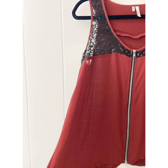 Studio Y sequins tank top - Picture 2 of 5